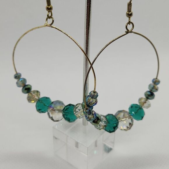 💜Teal & Clear Sparkly Beaded Gold Tone Hoop Earrings - Picture 8 of 9